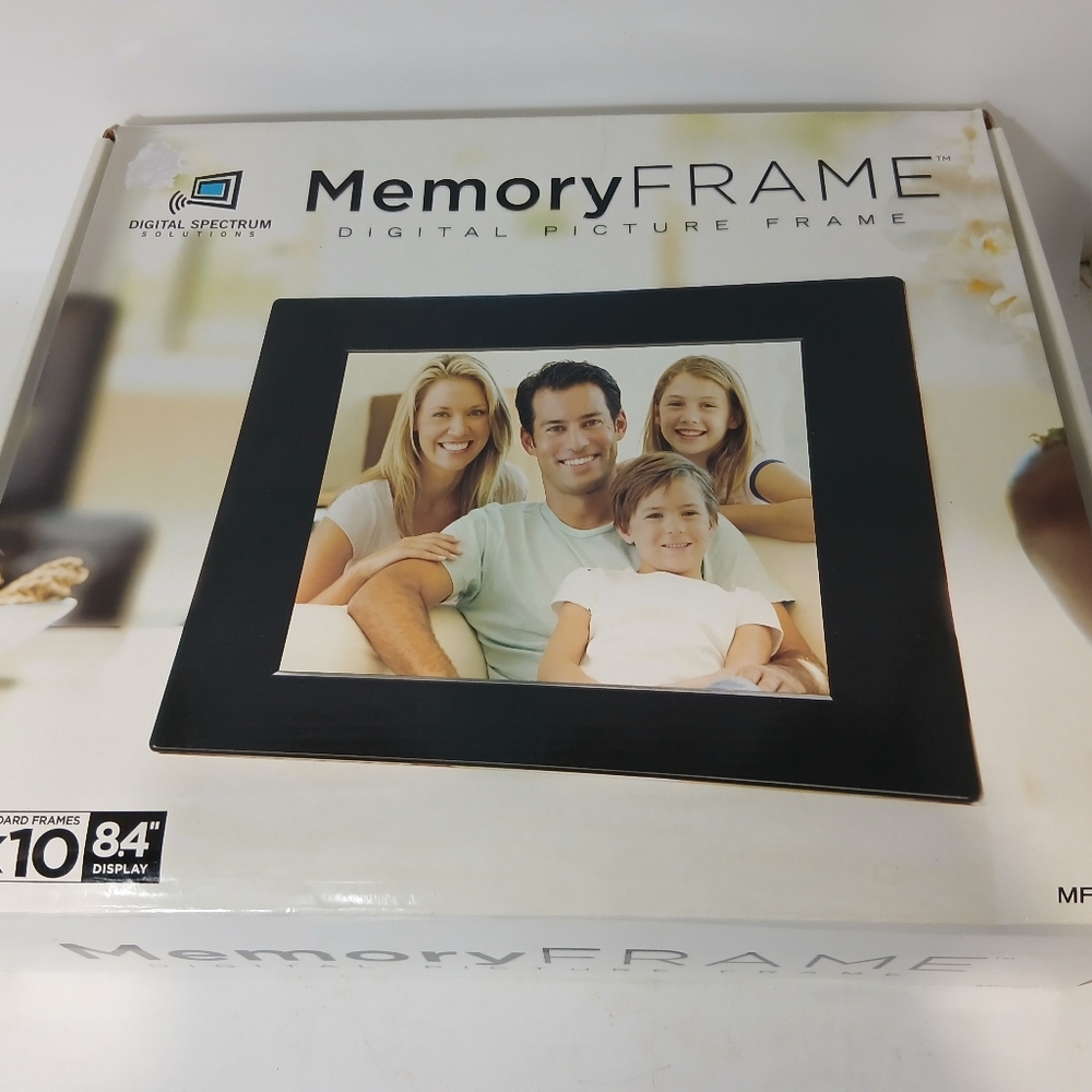 MemoryFrame 8"×10" Digital Picture Frame